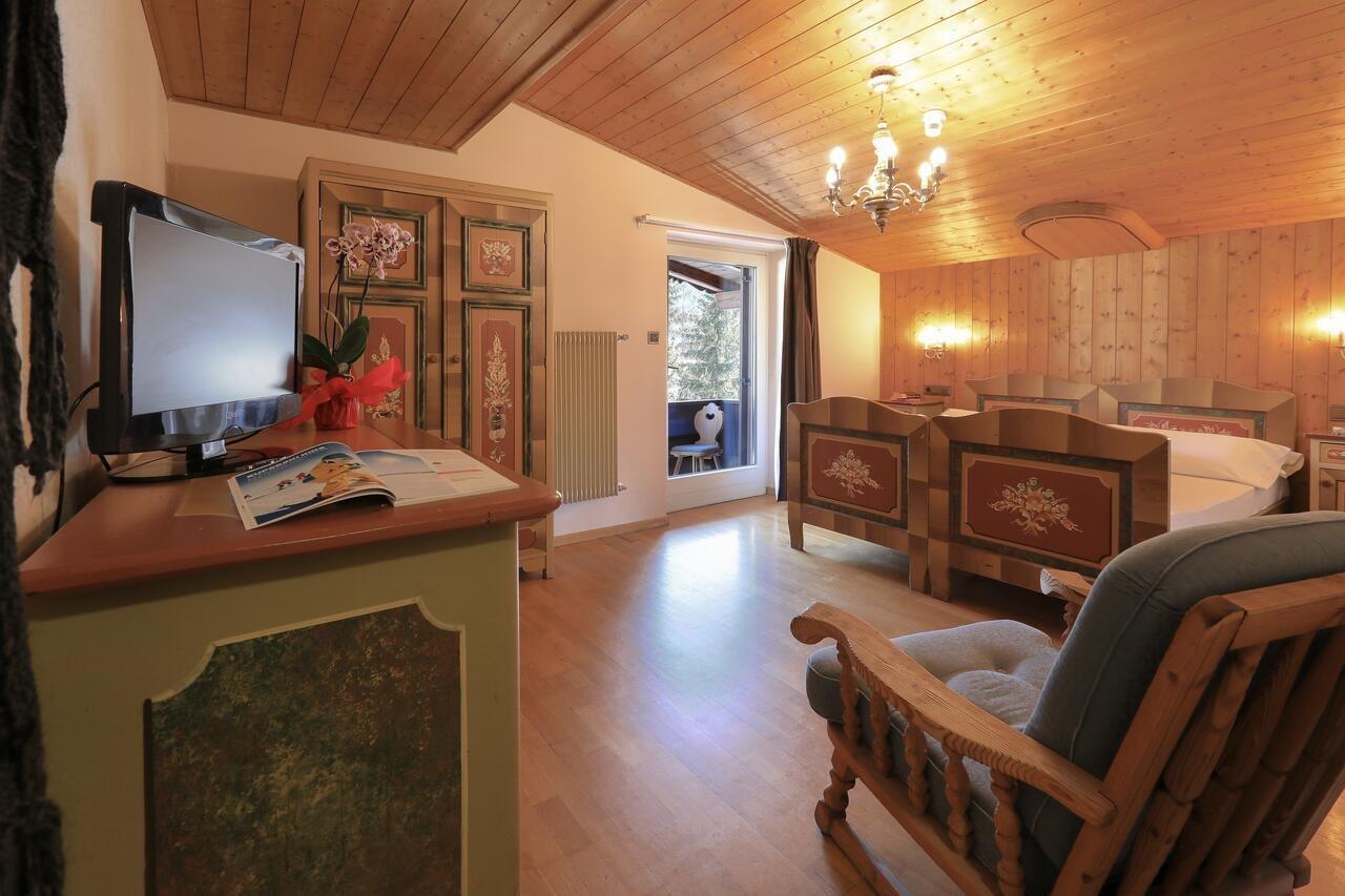 Parc Hotel Posta Сан-Виджилио-ди-Мареббе Экстерьер фото